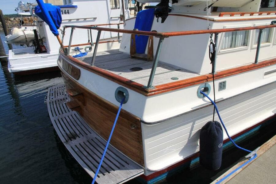 1974 Grand Banks GB42