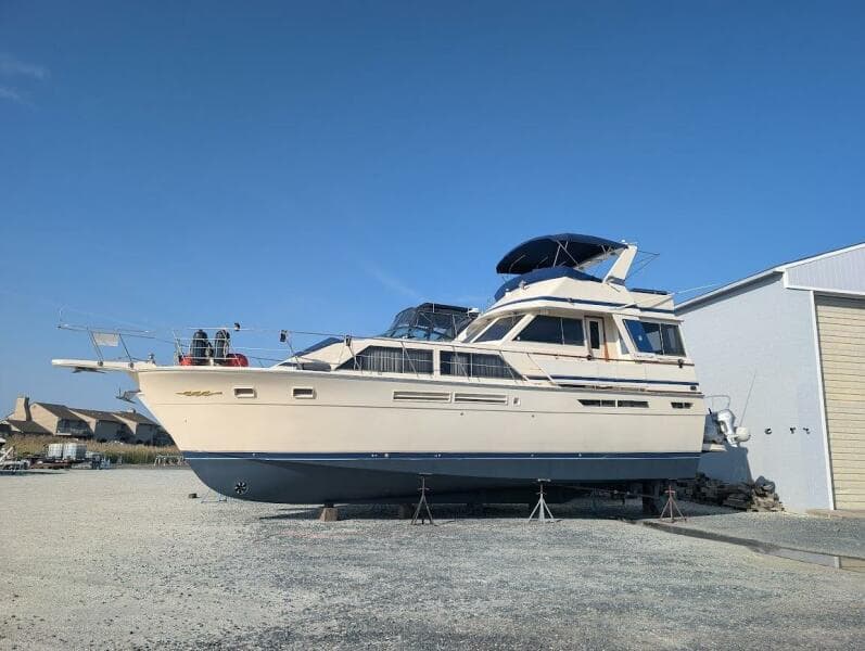 46' Chris Craft 1986 Sept 2025 Haulout And Bottom Paint