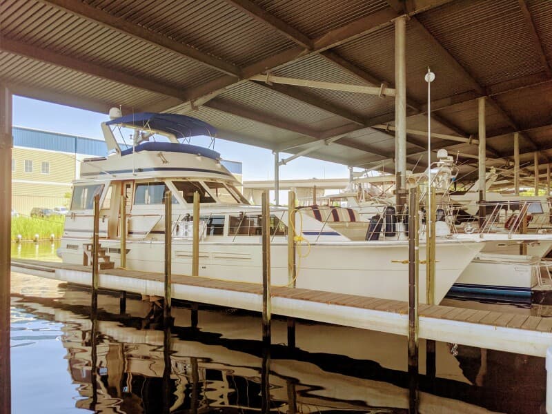 1986 Chris-Craft Constellation