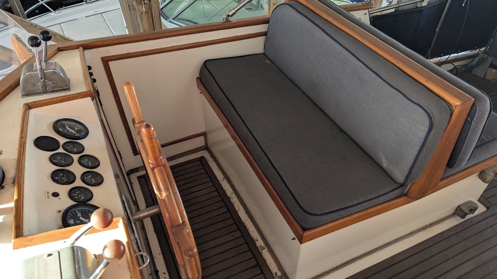 1974 Grand Banks 36 Classic