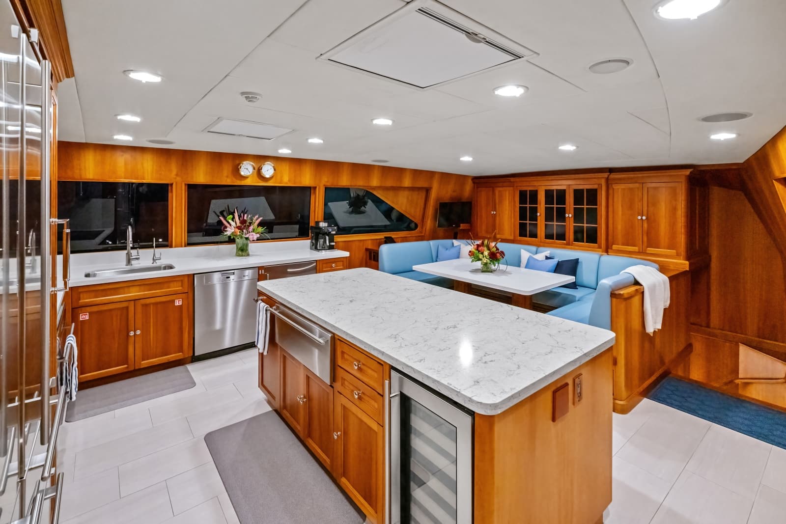 1998 Burger Raised Pilothouse