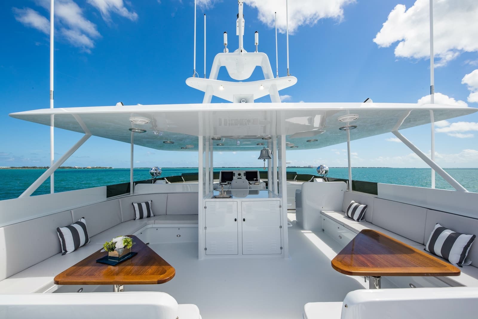 1998 Burger Raised Pilothouse