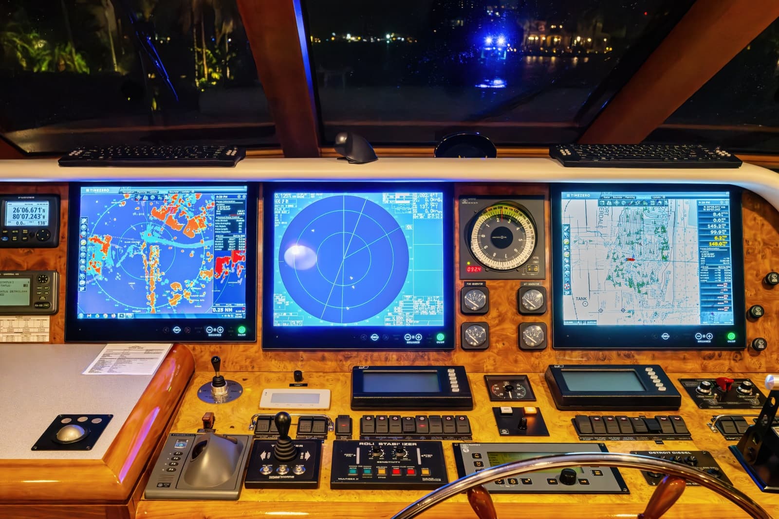 1998 Burger Raised Pilothouse
