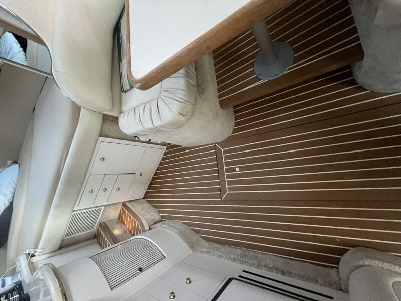 1999 Sea Ray 310 Sundancer
