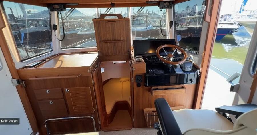 2025 Targa 37 Flybridge