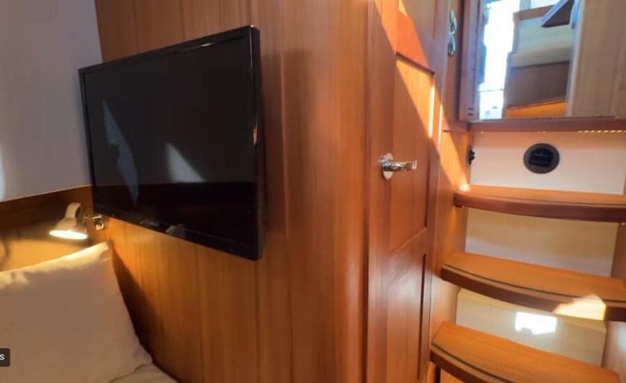 2025 Targa 37 Flybridge