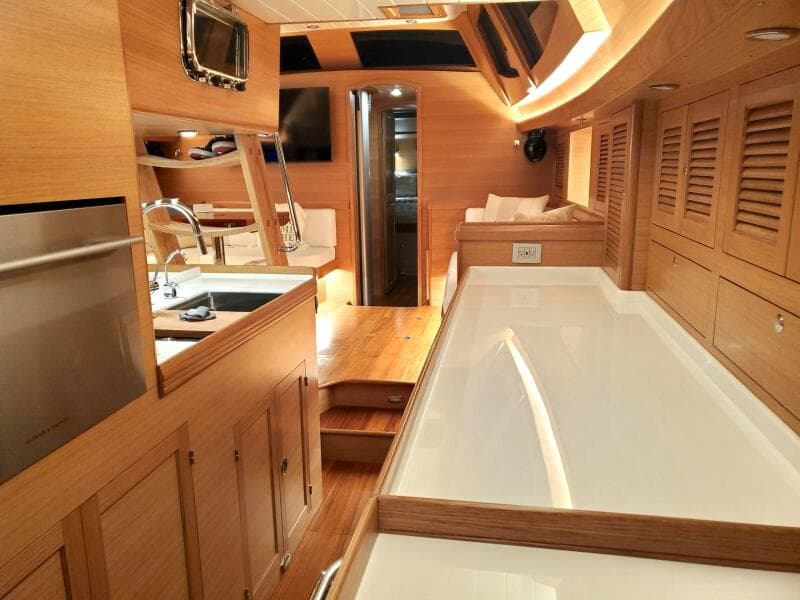 2023 Bluewater 56