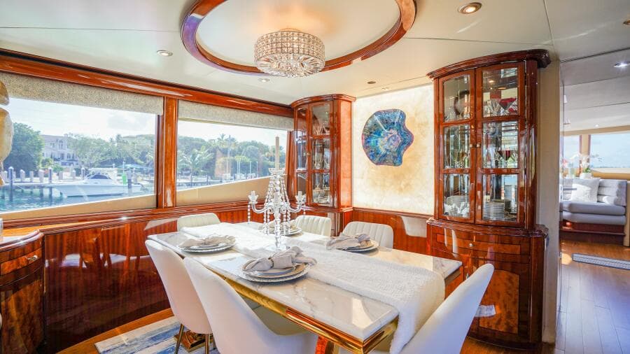 2004 Lazzara Yachts 80 SL