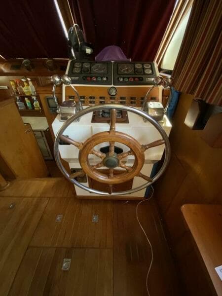 1987 President 41 Double Cabin Motor Yacht