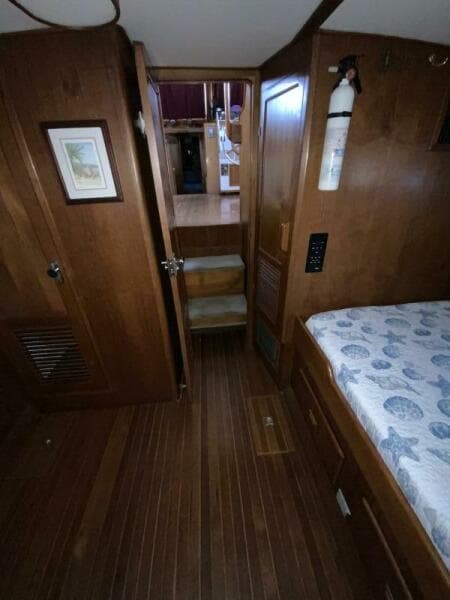 1987 President 41 Double Cabin Motor Yacht
