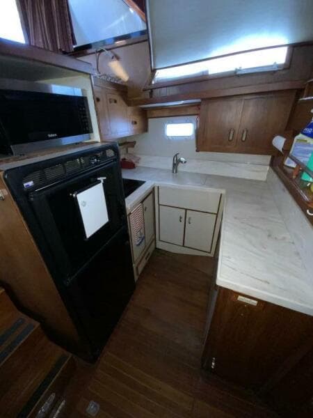1987 President 41 Double Cabin Motor Yacht