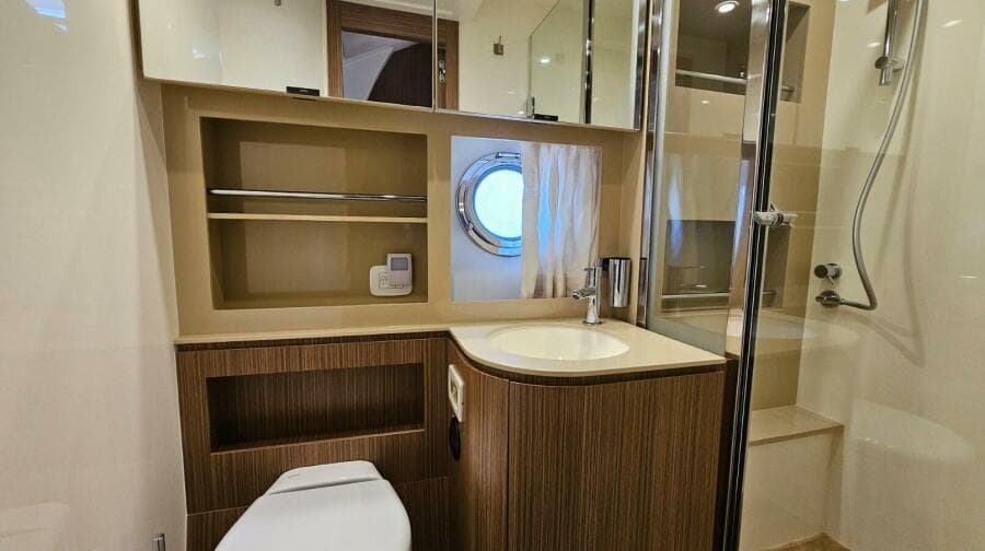 2015 Azimut Atlantis 50