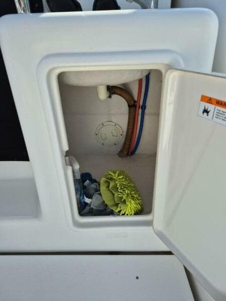2004 Riviera 4000 Offshore