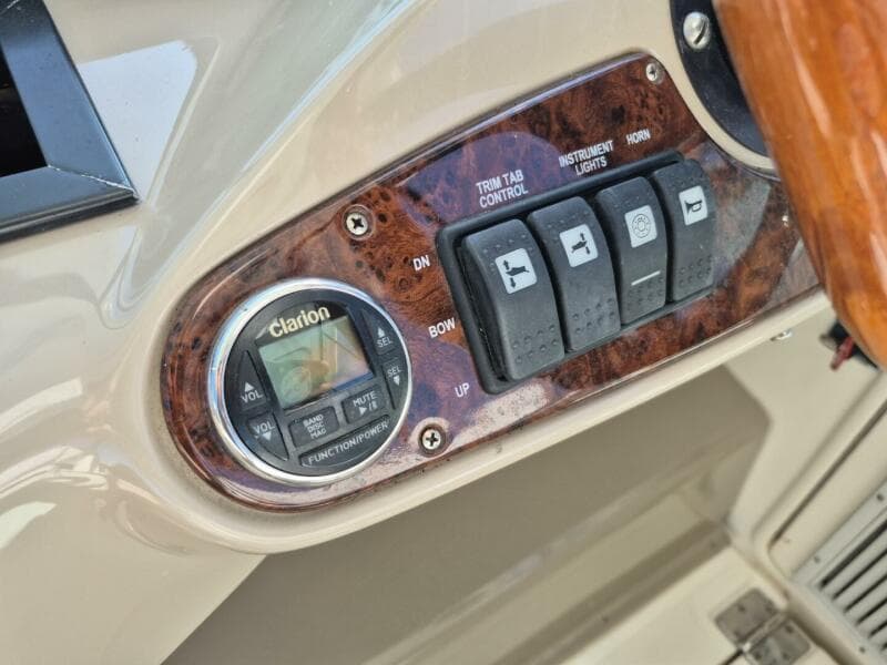 2004 Riviera 4000 Offshore