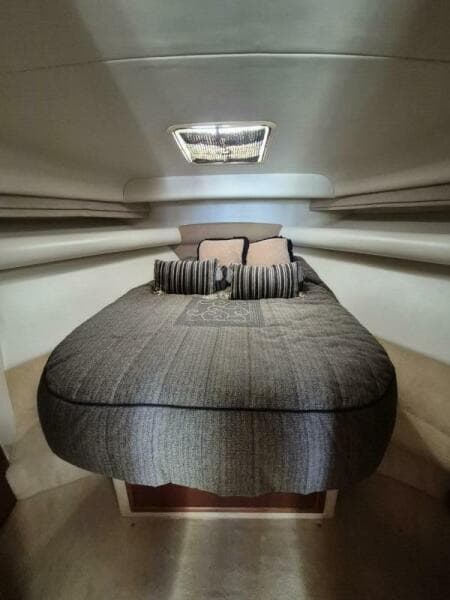2004 Riviera 4000 Offshore