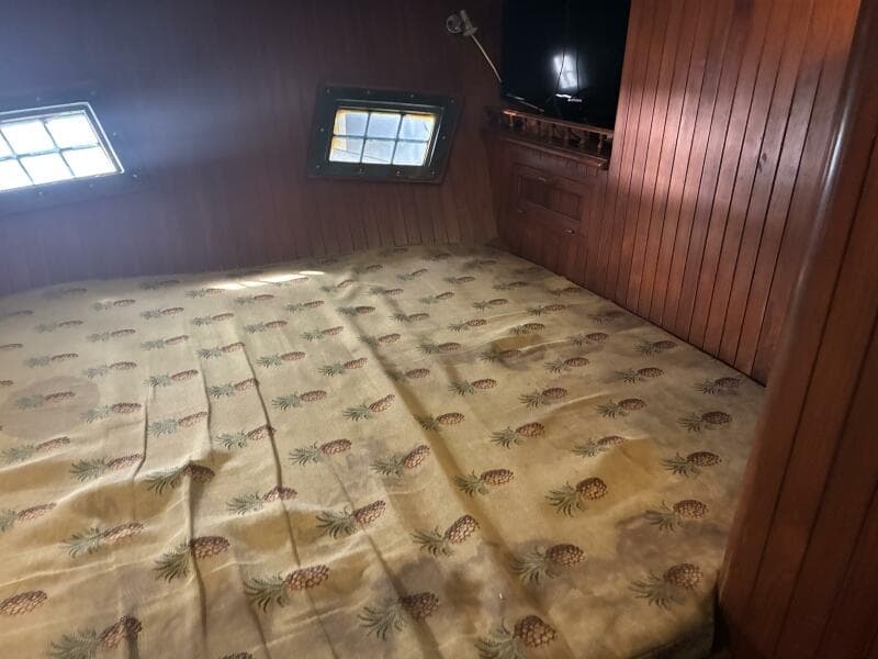 1983 Vagabond 42 Ketch