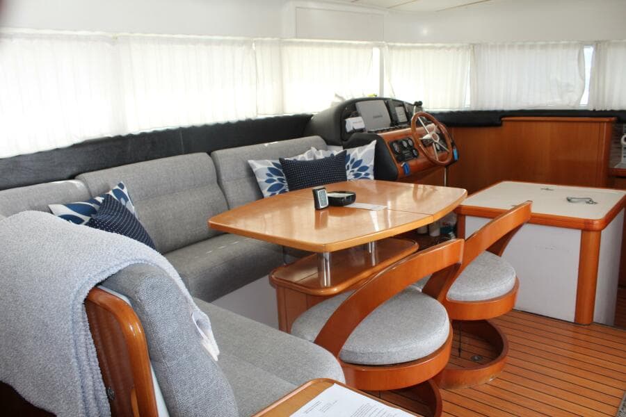 2004 Lagoon 43 Power Cat