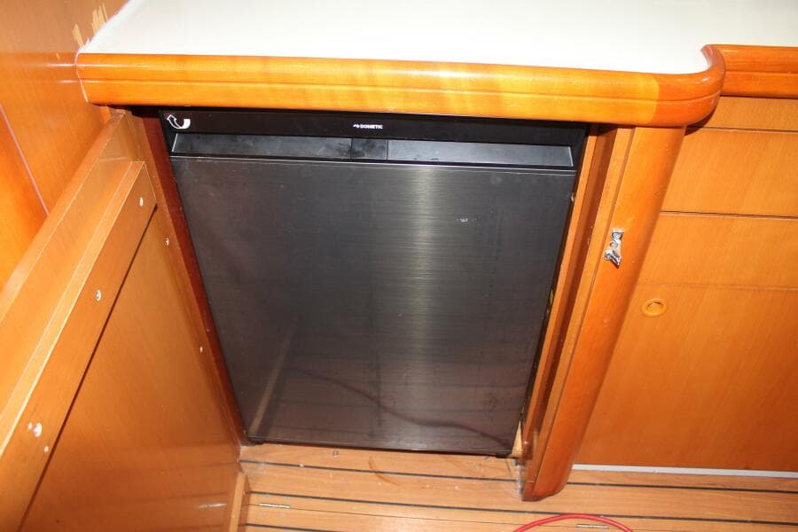 2004 Lagoon 43 Power Cat