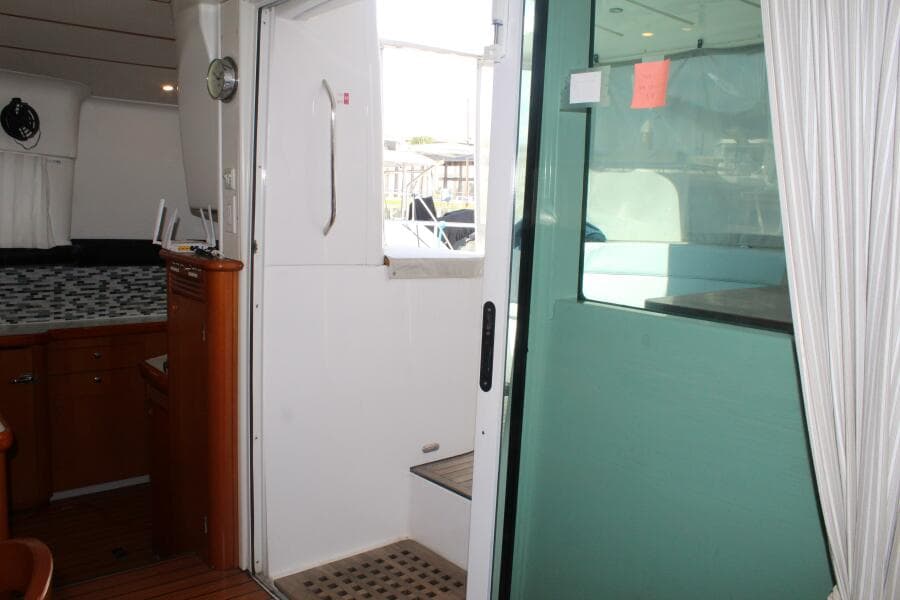 2004 Lagoon 43 Power Cat
