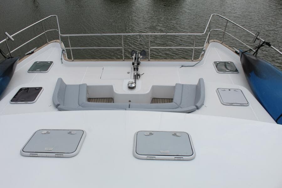 2004 Lagoon 43 Power Cat