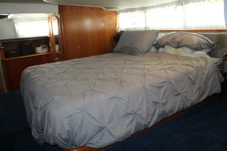 2004 Lagoon 43 Power Cat
