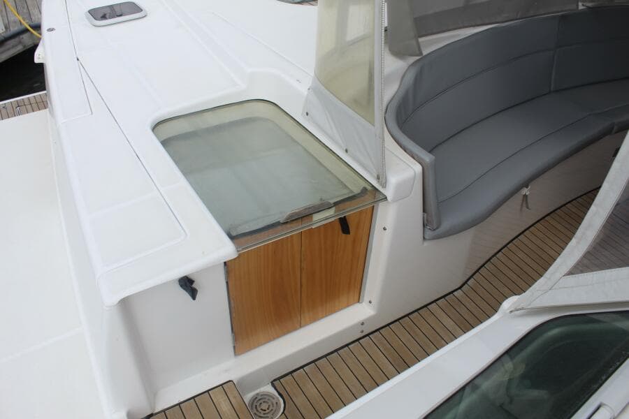 2004 Lagoon 43 Power Cat