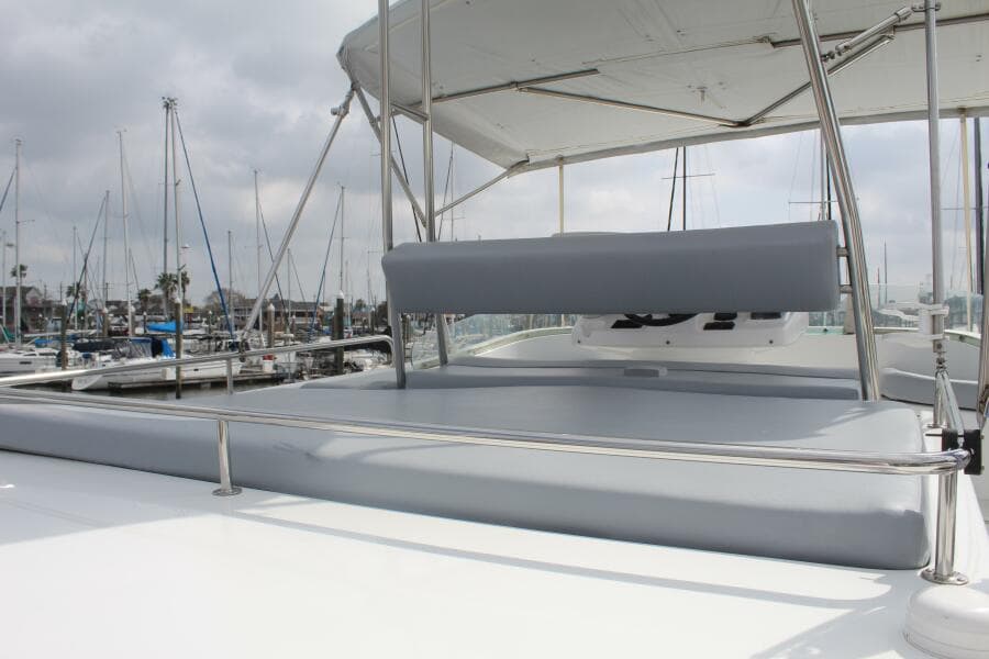 2004 Lagoon 43 Power Cat