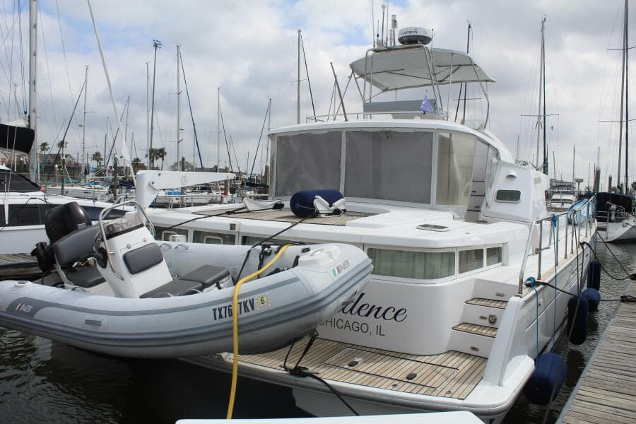 2004 Lagoon 43 Power Cat