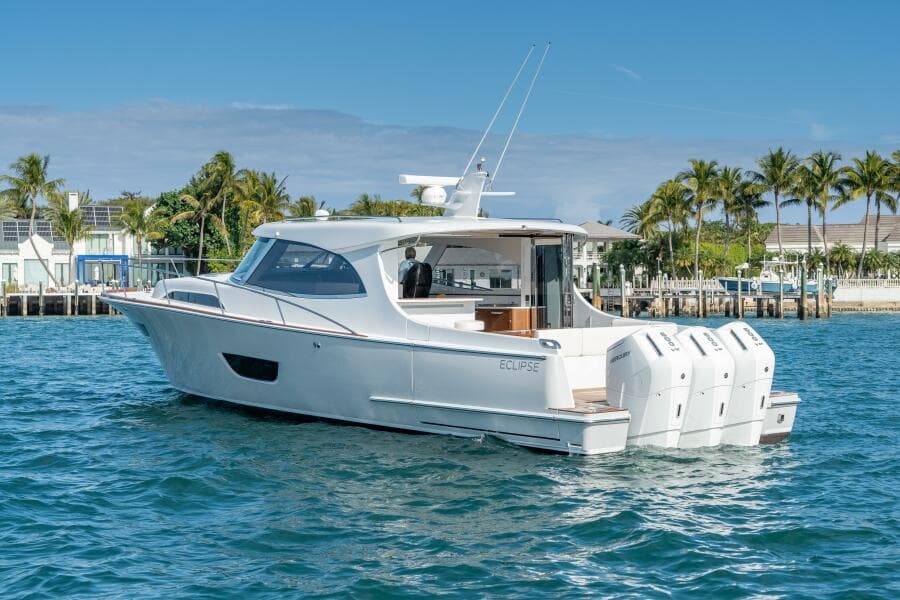 ECLIPSE 505 Shadow - 