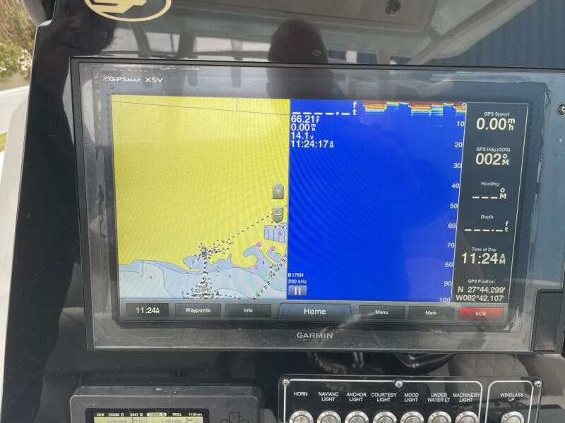 2019 Sea Fox 328 Commander