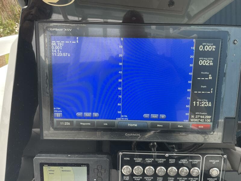 2019 Sea Fox 328 Commander