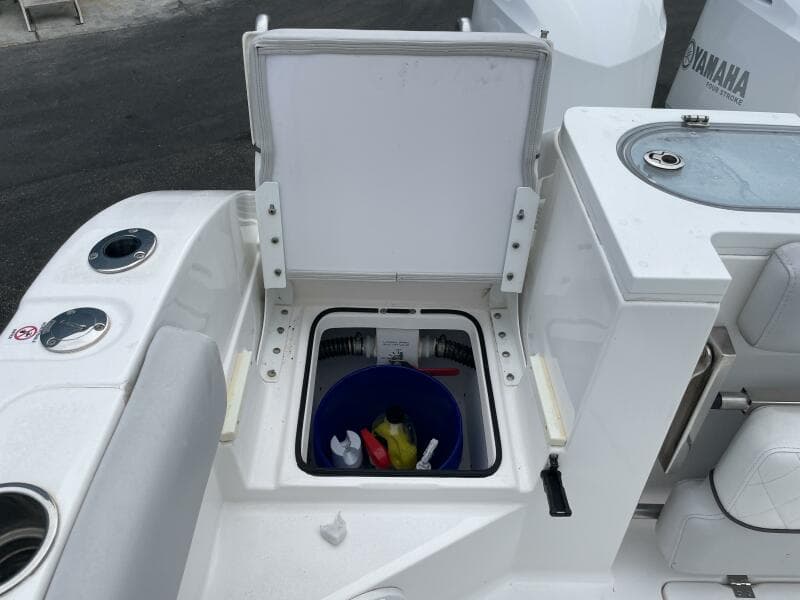 2019 Sea Fox 328 Commander