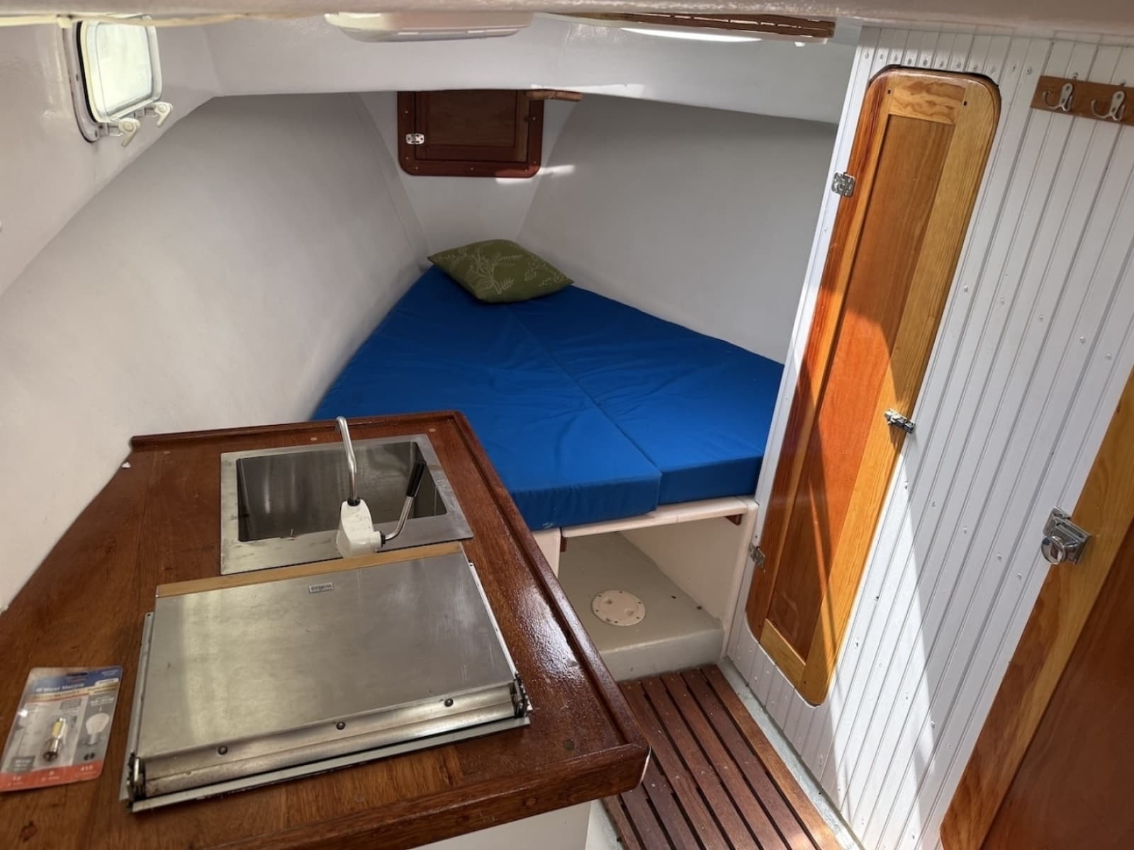 2000 Seaworthy Downeast 28