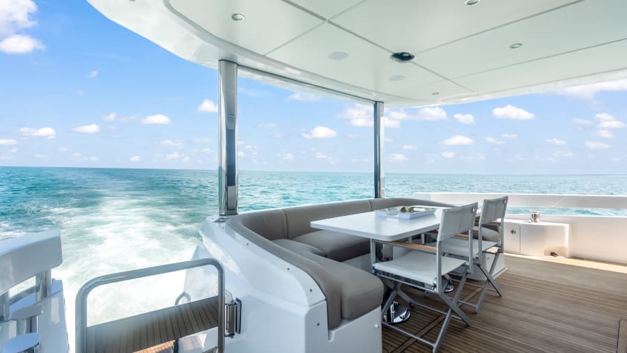 2025 Azimut 78 FLY