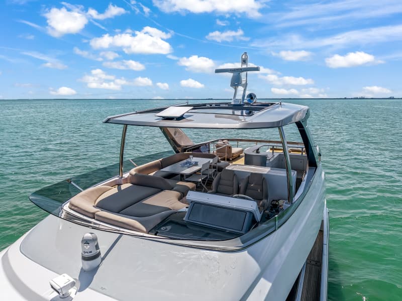 2025 Azimut 78 FLY