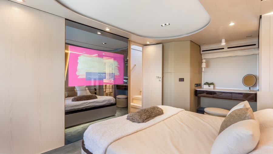 2025 Azimut 78 FLY