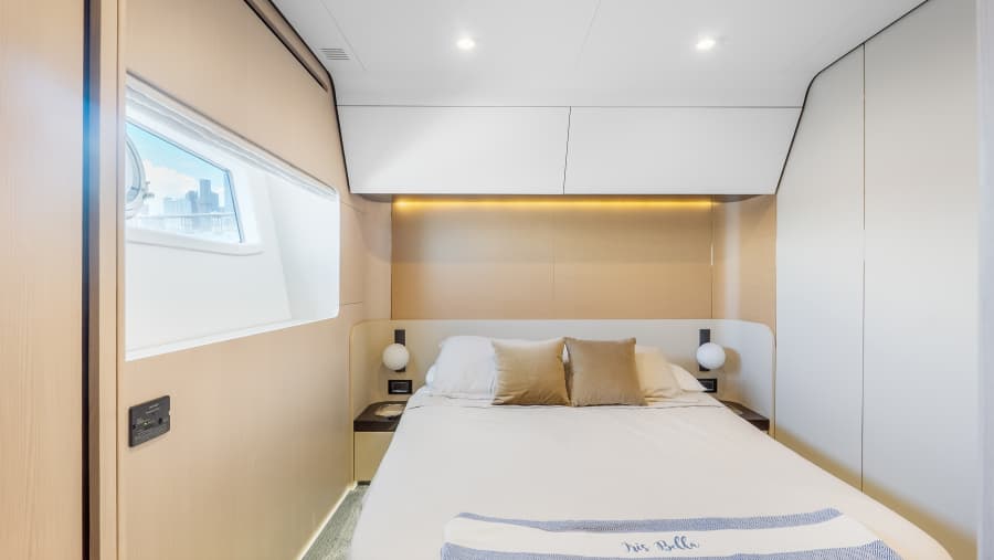 2025 Azimut 78 FLY