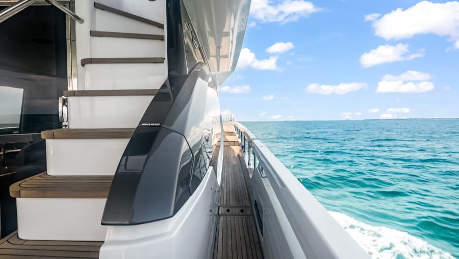 2025 Azimut 78 FLY