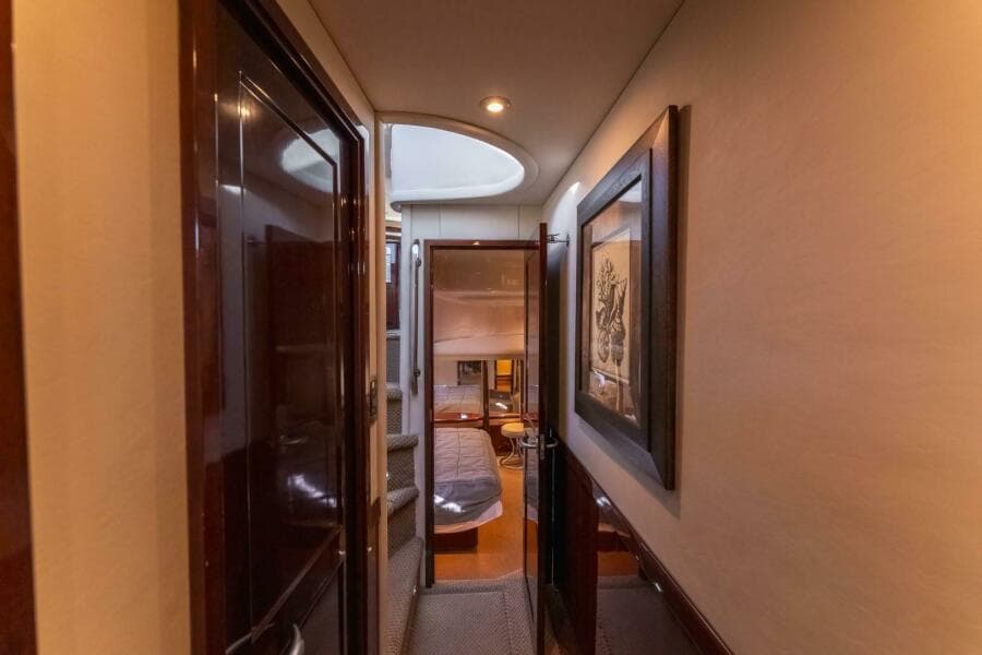 2008 Sea Ray 58 Sedan Bridge