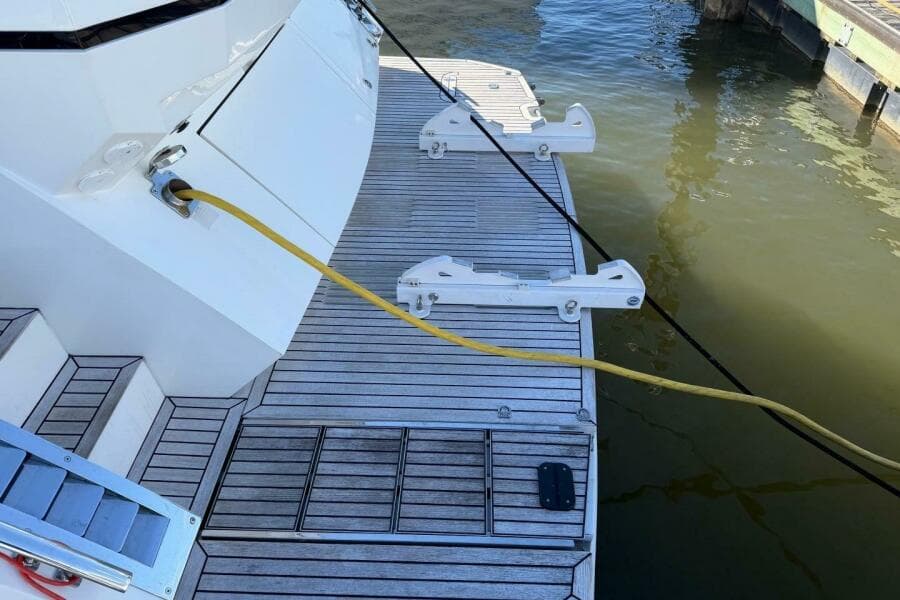 2019 Galeon 470 Sky