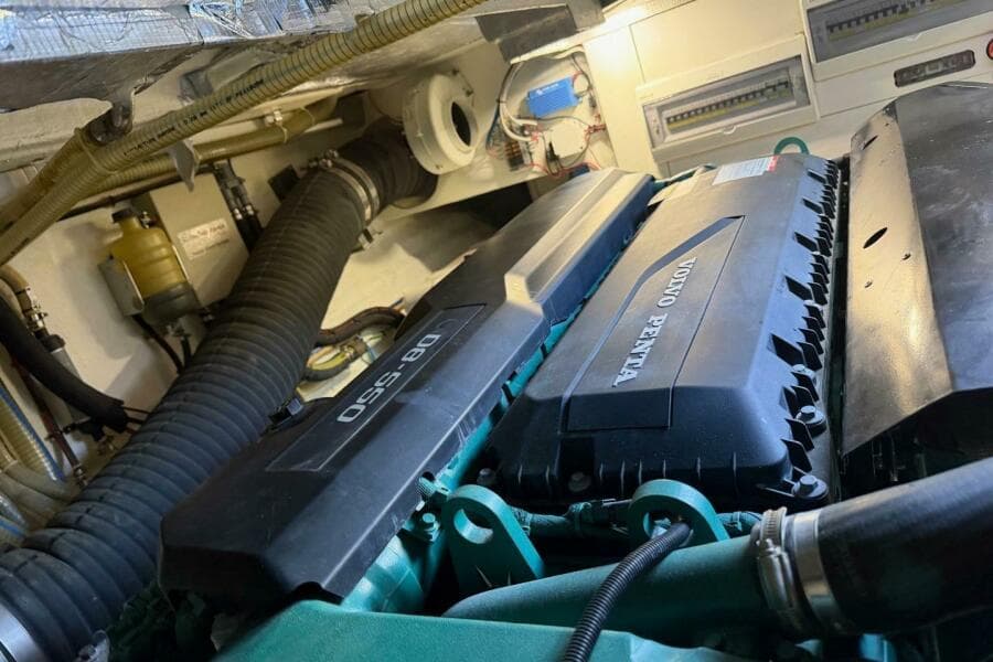 2019 Galeon 470 Sky