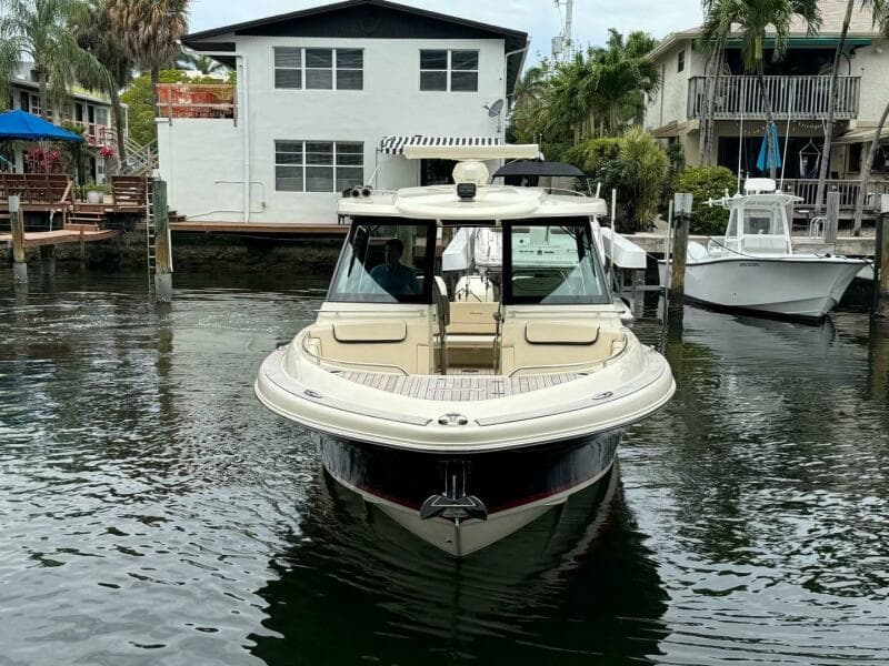 2022 Chris-Craft Calypso 35