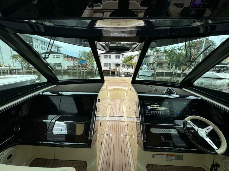 2022 Chris-Craft Calypso 35