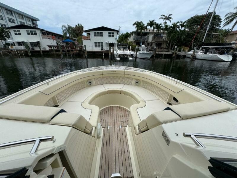 2022 Chris-Craft Calypso 35