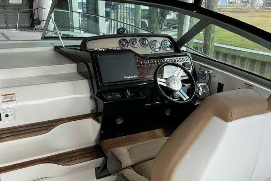 2017 Sea Ray Sundancer 350