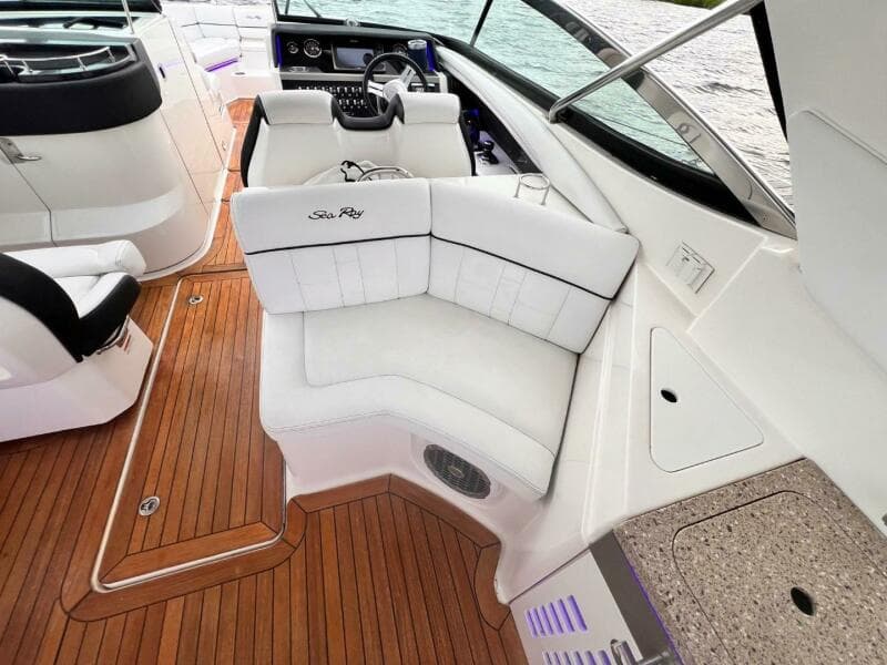 2014 Sea Ray SLX 350