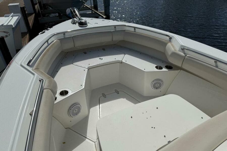 2018 Boston Whaler 250 Outrage