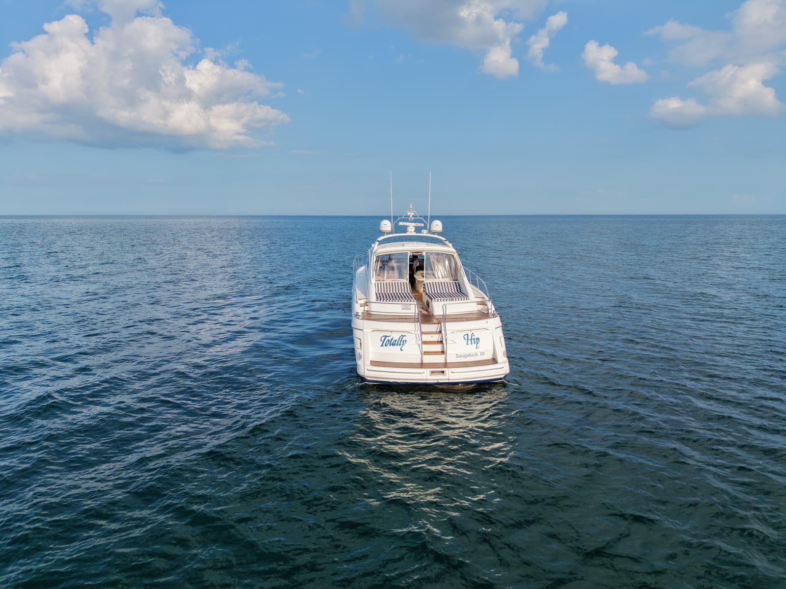 2001 Viking Sport Cruisers V65 Express