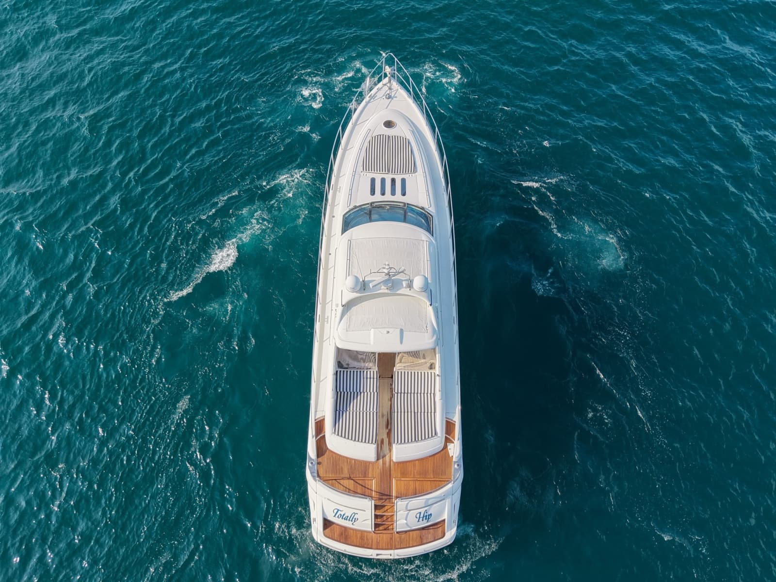 2001 Viking Sport Cruisers V65 Express