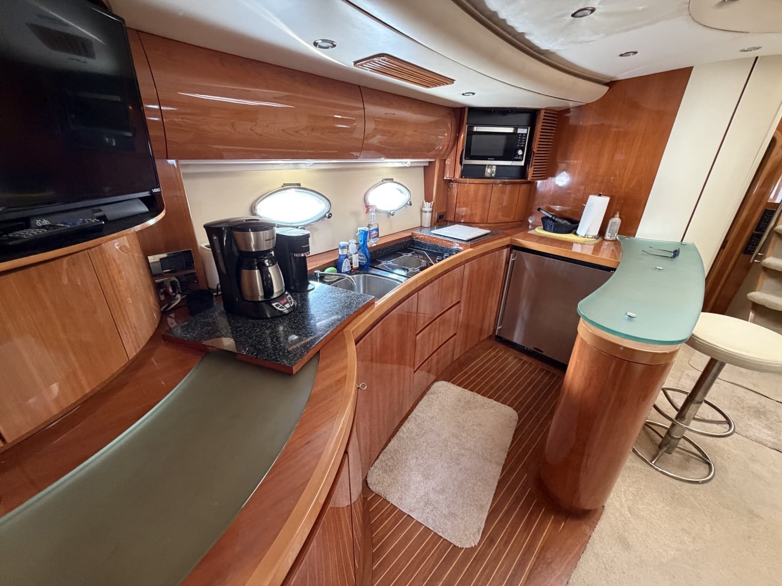 2001 Viking Sport Cruisers V65 Express